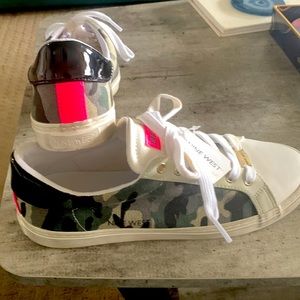 Nine west camo sneakers
